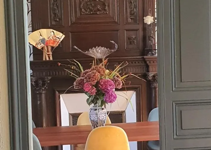 Chateau De Montmireil Bed and Breakfast Canisy